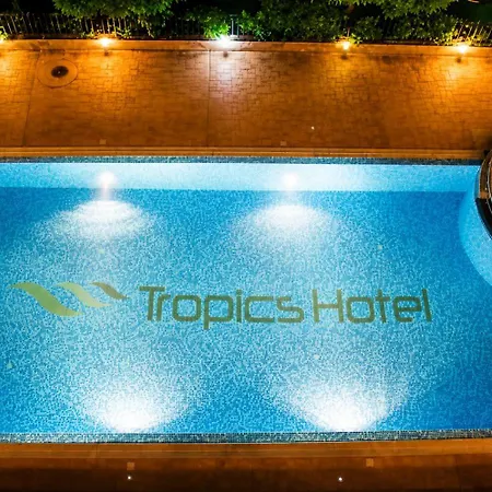 Hotel Tropics By Aleksis Sweti Wlas